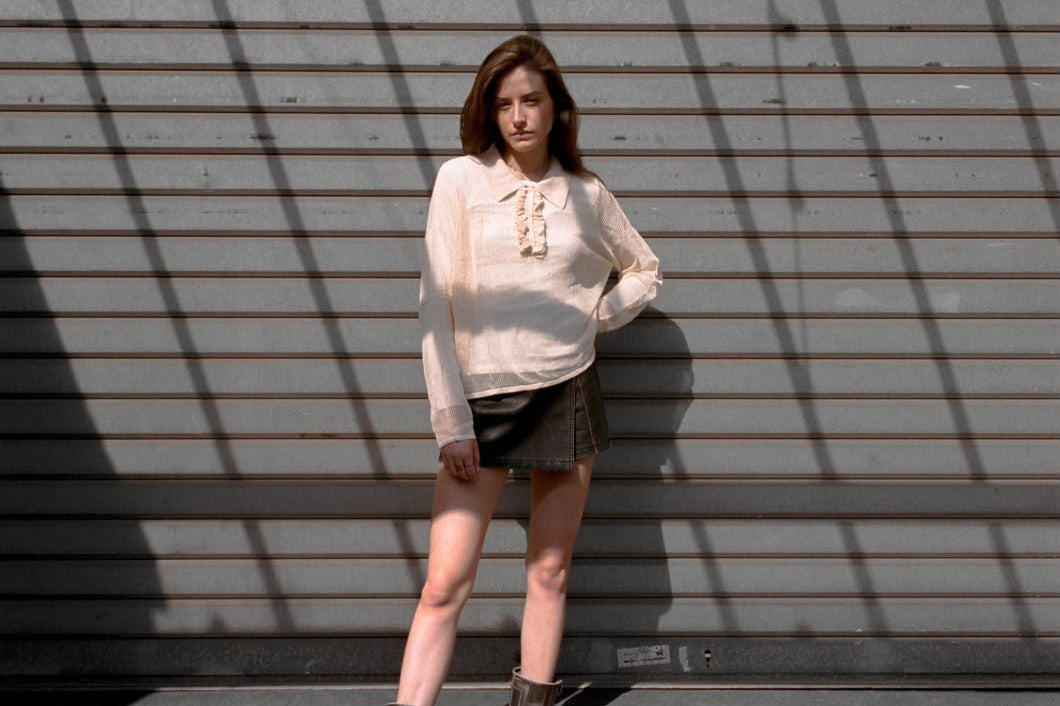 mesh polo color sable — image 2 of 3